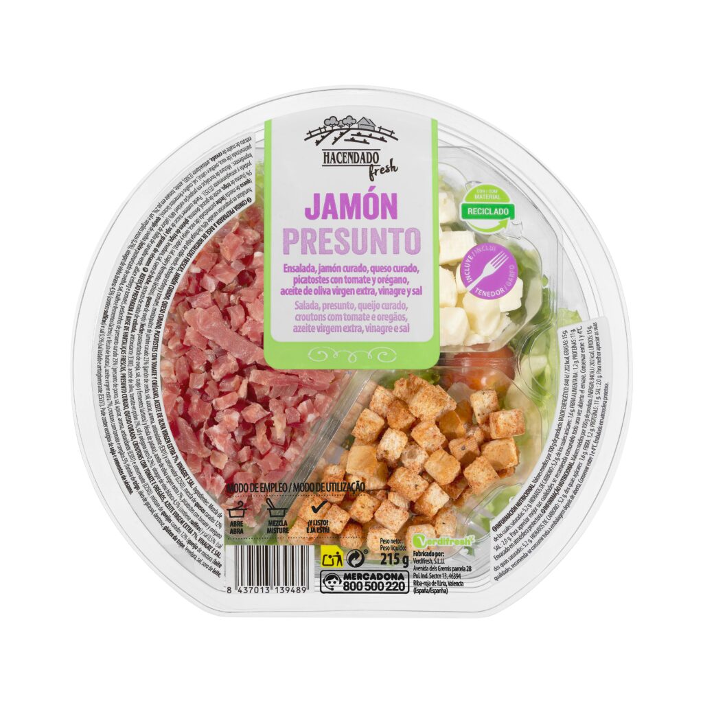 Ensalada jamón compuesta por jamón curado