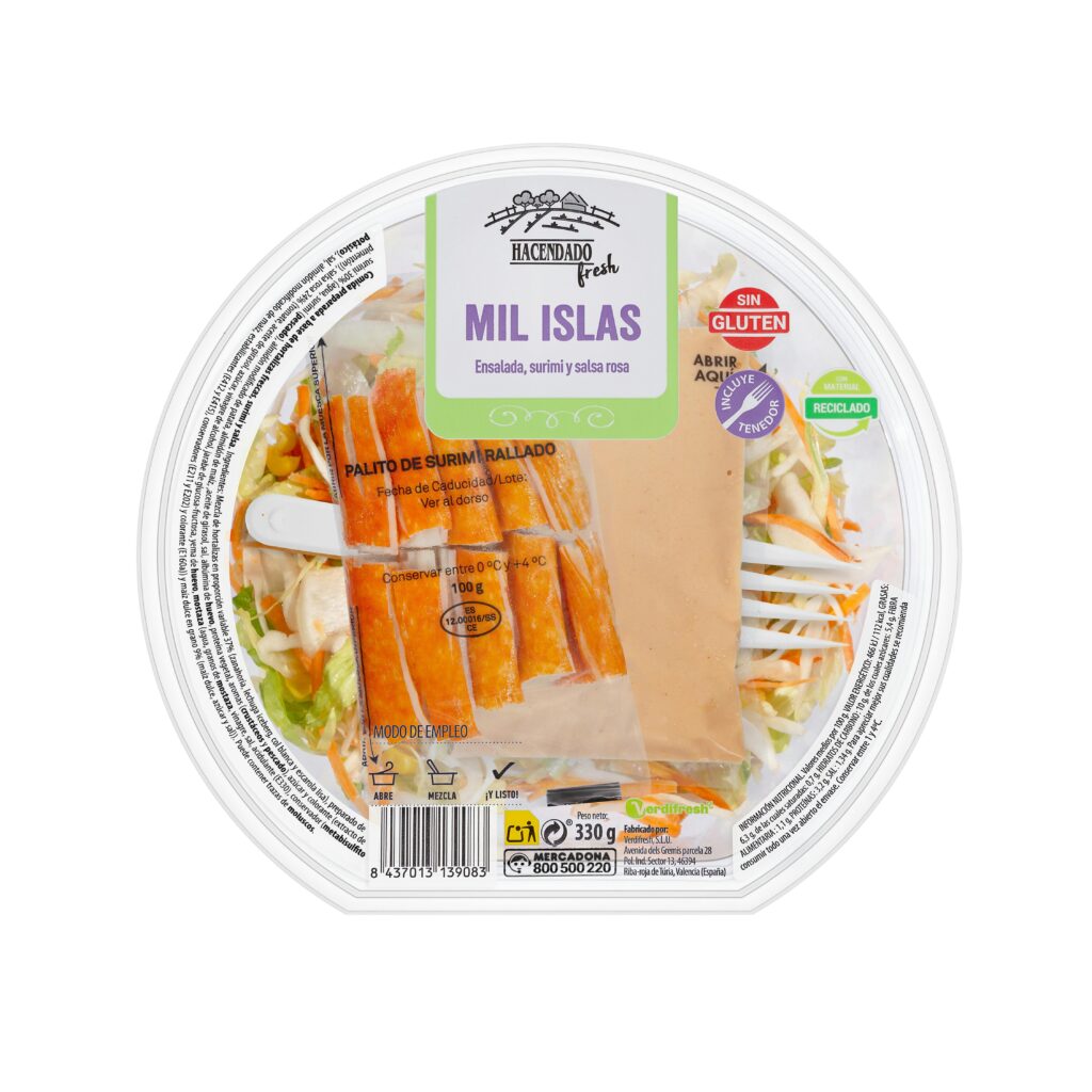 Ensalada mil islas compuesta por lechuga iceberg
