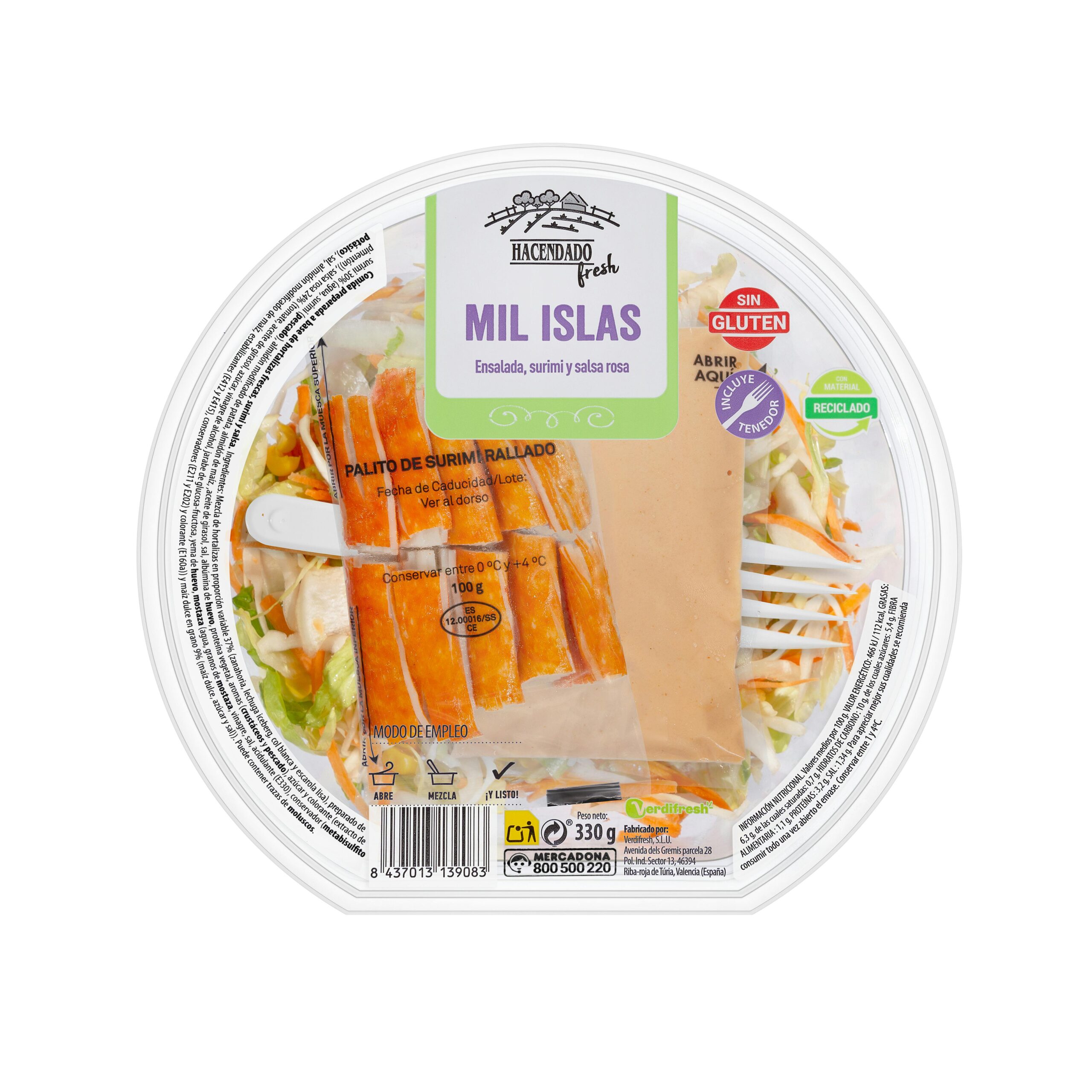 Ensalada mil islas compuesta por lechuga iceberg, escarola lisa, surimi, col blanca, zanahoria, maíz y salsa rosa, incluye tenedor Mercadona