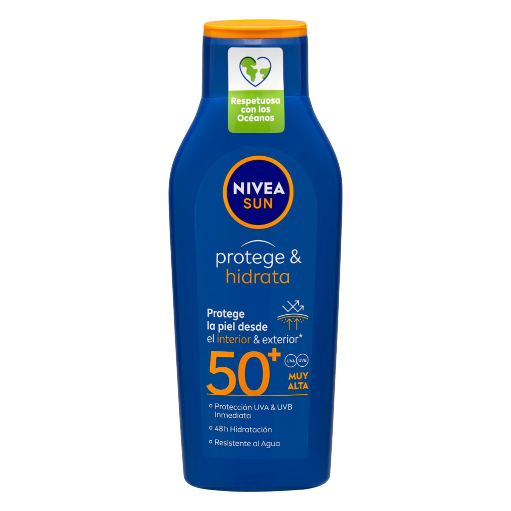 Protector solar protege e hidrata Nivea FPS 50+ resistente al agua
