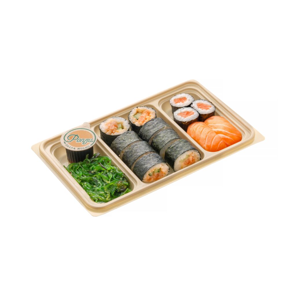 Surtido sushi Bento mix contiene ensalada de alga wakame